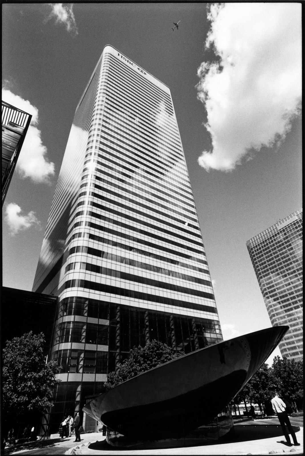 HSBC tower in Canary Wharf, London, 2005