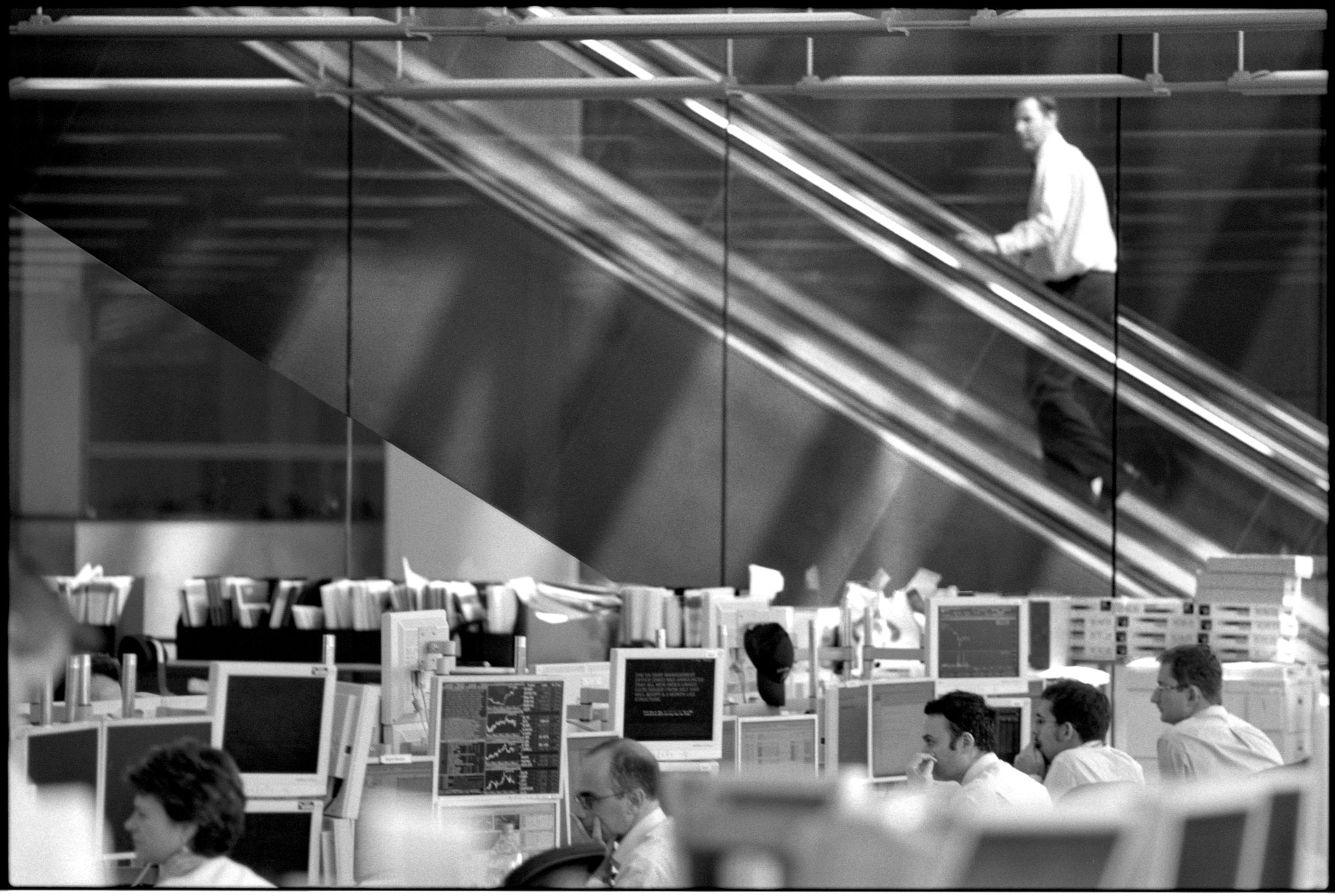 Overall view of the trading room, London, 2005